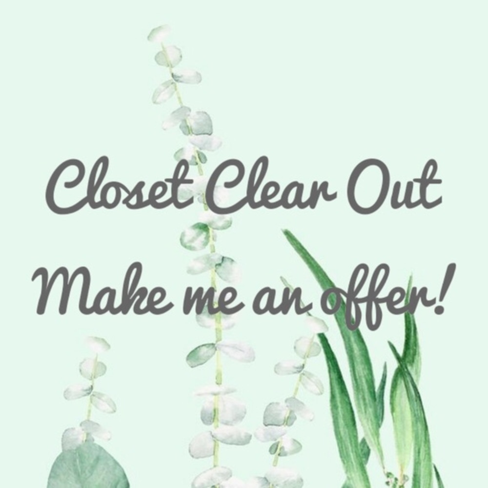 Closet Clear Out Discount Accepting Offers